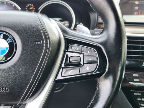 Used 2018 BMW 540i xDrive image 26