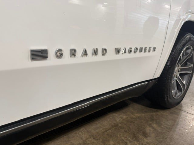 Used 2023 Jeep Grand Wagoneer 4WD image 6