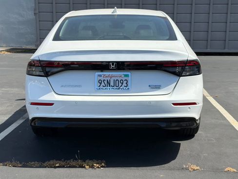 Used 2025 Honda Accord Touring image 5