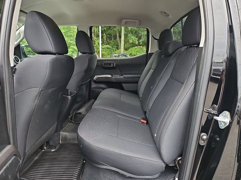 Used 2023 Toyota Tacoma 4x4 Double Cab w/ Trail Edition image 11