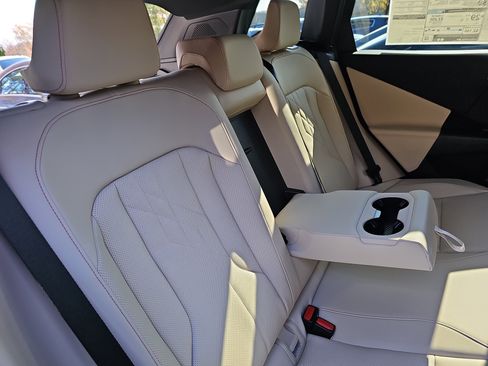 New 2026 BMW X3 xDrive30 w/ Premium Package image 12