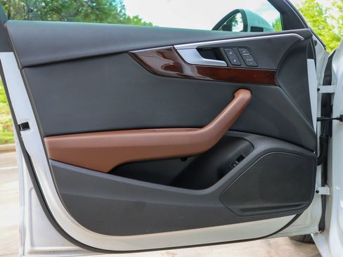 Used 2019 Audi A4 2.0T Premium w/ Convenience Package image 13