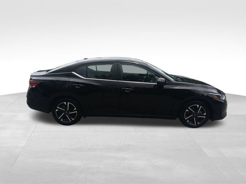 Used 2025 Nissan Sentra SV FWD image 7