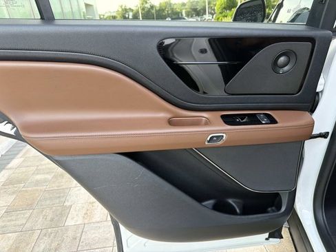 Used 2023 Lincoln Aviator Reserve w/ Equipment Group 201A RWD image 16