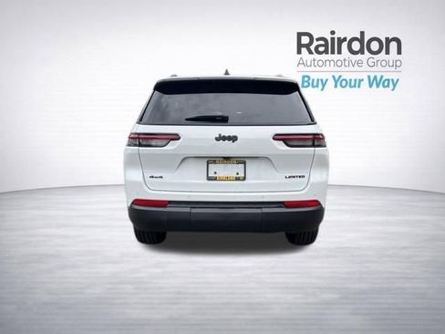 Used 2025 Jeep Grand Cherokee L Limited w/ Black Appearance Package AWD/4WD image 6
