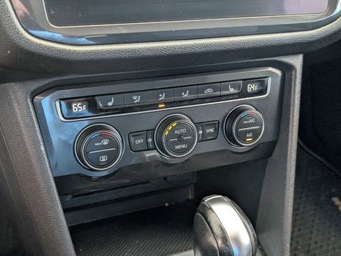 Used 2019 Volkswagen Tiguan SE image 20