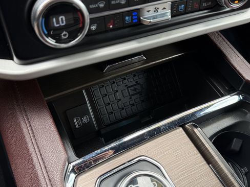 Certified 2022 Ford Expedition Limited AWD/4WD image 23