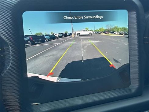 Used 2023 Jeep Gladiator Overland image 11