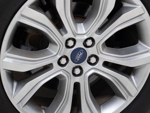 Used 2019 Ford Edge Titanium w/ Equipment Group 301A FWD image 81