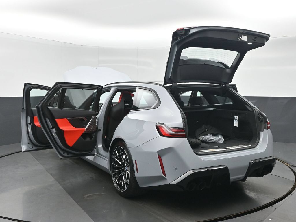 Used 2025 BMW M5 Touring w/ M Driver's Package AWD/4WD image 44