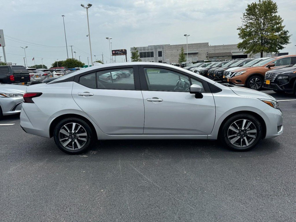 Used 2025 Nissan Versa SV FWD image 2