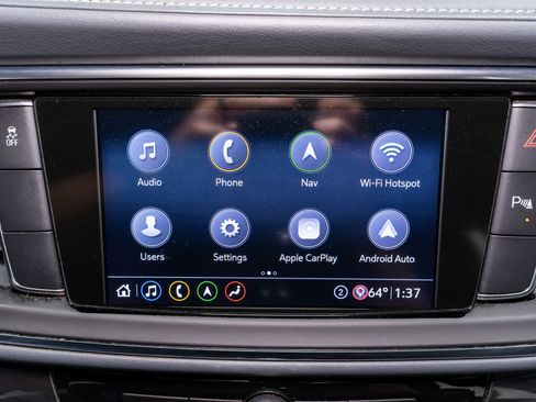 Used 2020 Buick Enclave Essence w/ Sound and Sites Package image 18