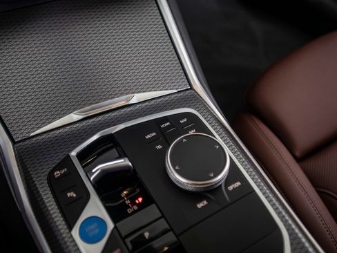 Used 2025 BMW i4 eDrive40 image 36