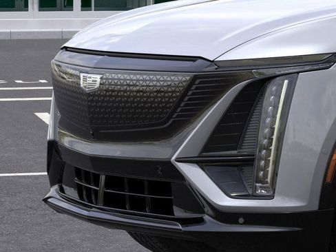 New 2025 Cadillac Lyriq Sport image 37
