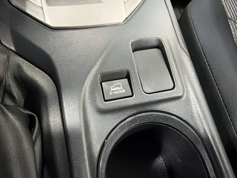 Used 2018 Subaru Crosstrek 2.0i AWD/4WD image 22