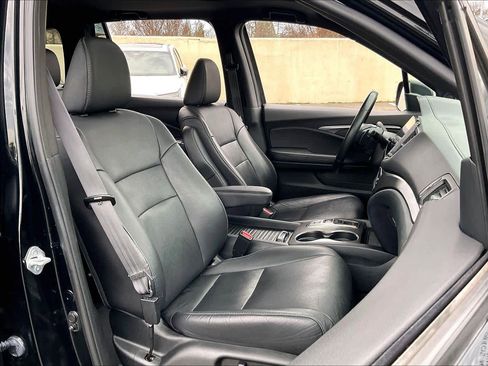 Used 2023 Honda Passport EX-L image 10