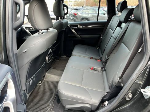 Used 2023 Lexus GX 460 Premium image 22