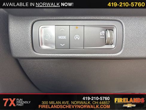 New 2025 Chevrolet Traverse LT w/ Driver Confidence Package image 24