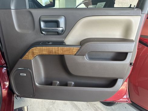 Used 2018 GMC Sierra 1500 SLT w/ SLT Premium Package image 37