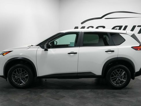 Used 2023 Nissan Rogue S FWD image 3