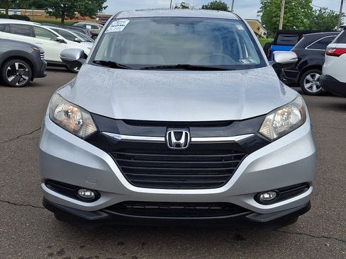 Used 2016 Honda HR-V EX image 2