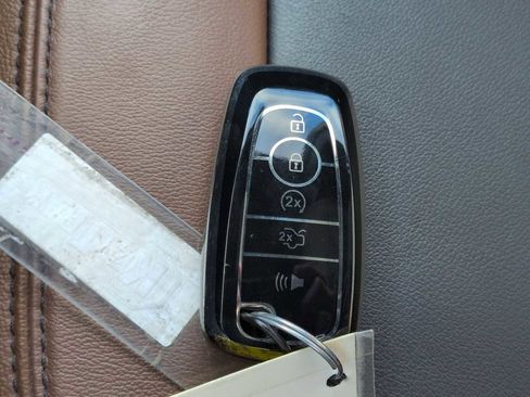 Used 2024 Ford Bronco Outer Banks image 35