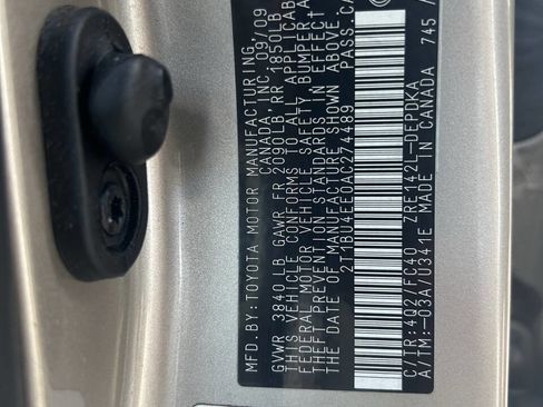 Used 2010 Toyota Corolla LE image 30