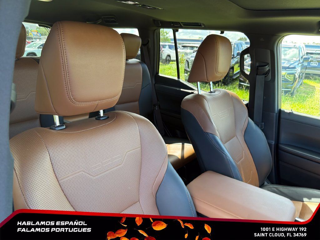 Used 2025 Lexus GX 550 w/ Cold Area Package AWD/4WD image 29