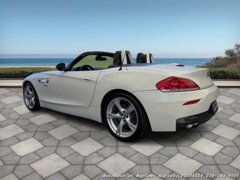 Used 2016 BMW Z4 sDrive28i w/ M Sport Package image 9