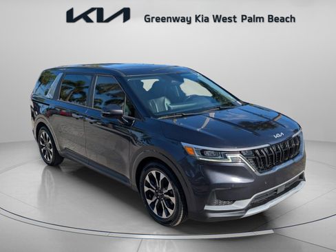 Certified 2023 Kia Carnival EX image 2