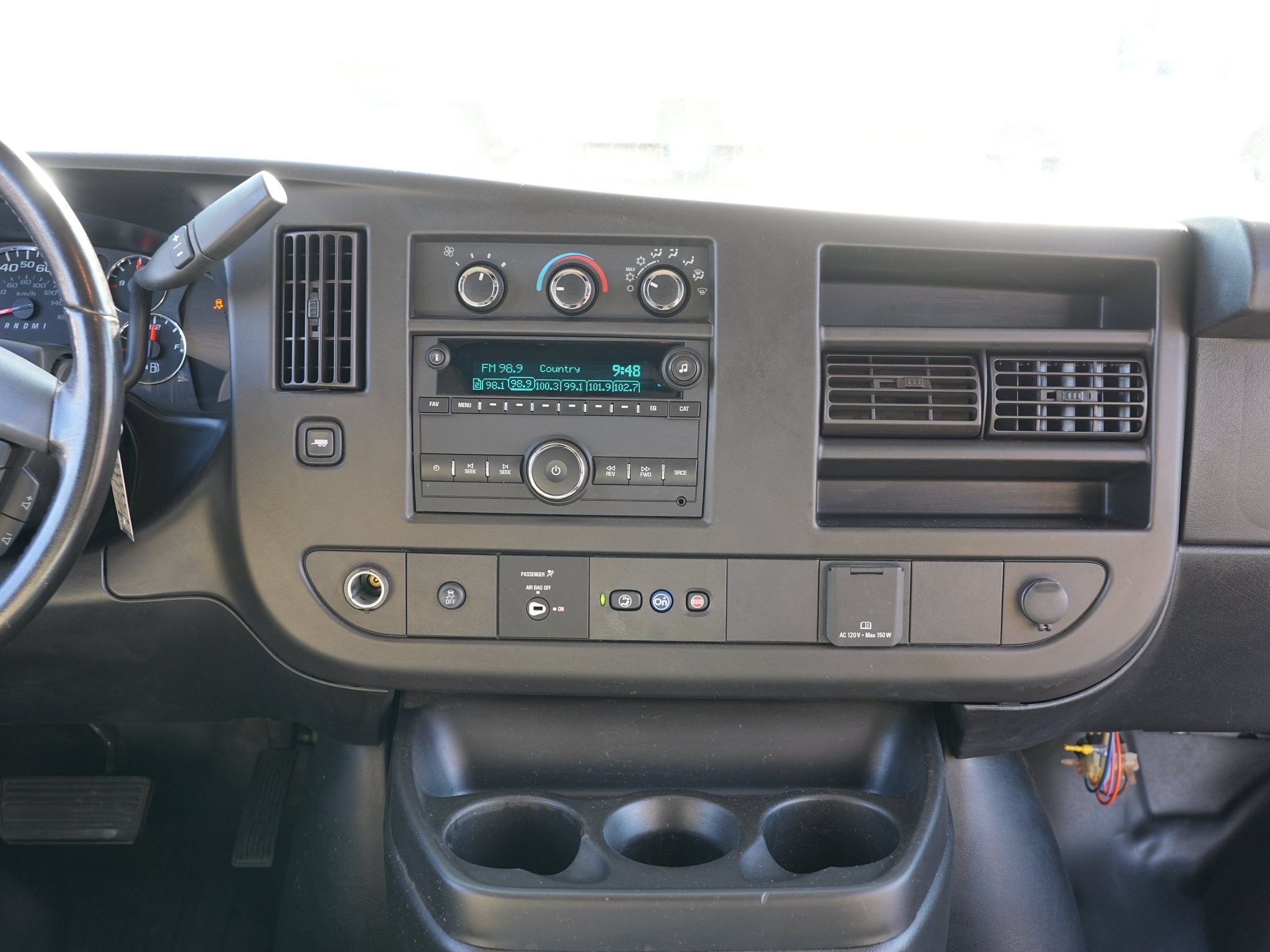 Used 2020 Chevrolet Express 3500 w/ Driver Convenience Package RWD image 24