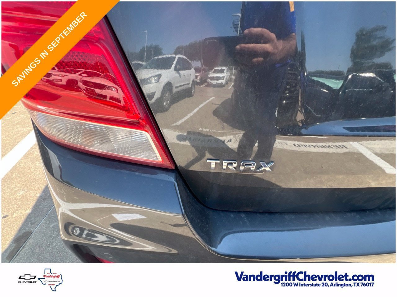 Used 2017 Chevrolet Trax LT w/ Sun & Sound Package FWD image 9