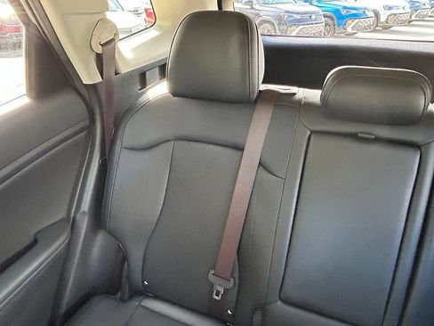 Used 2025 Kia Sportage EX FWD image 11