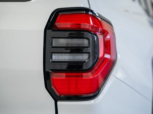 Used 2025 Toyota 4Runner SR5 AWD/4WD image 6