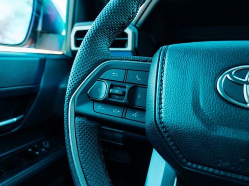 Used 2026 Toyota Tacoma TRD Off-Road image 21