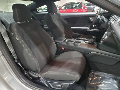 Used 2018 Ford Mustang Coupe w/ Equipment Group 101A RWD image 13