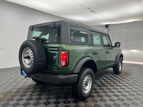 New 2025 Ford Bronco 4-Door image 8