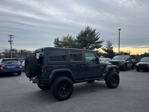 Used 2016 Jeep Wrangler Unlimited Sport image 37