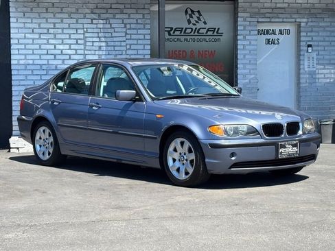 Used 2002 BMW 325i Sedan RWD image 8