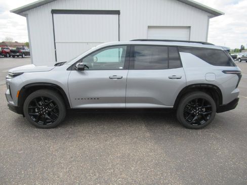 Certified 2024 Chevrolet Traverse RS w/ LPO, Floor Liner Package AWD/4WD image 8