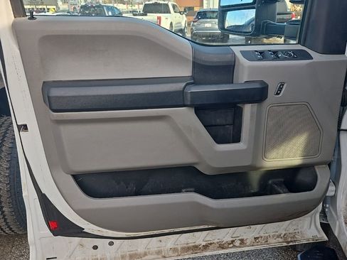 Used 2019 Ford F450 XL w/ XL Value Package image 15