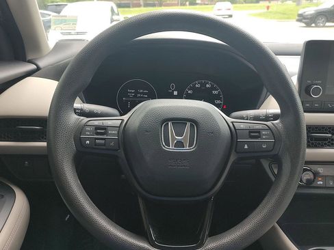 Used 2023 Honda HR-V LX image 15