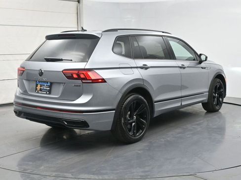 Used 2024 Volkswagen Tiguan SE R-Line AWD/4WD image 24