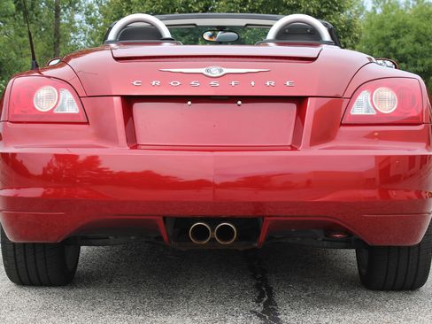 Used 2005 Chrysler Crossfire Limited RWD image 27