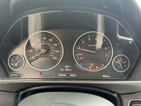 Used 2017 BMW 330i xDrive Sedan AWD/4WD image 3