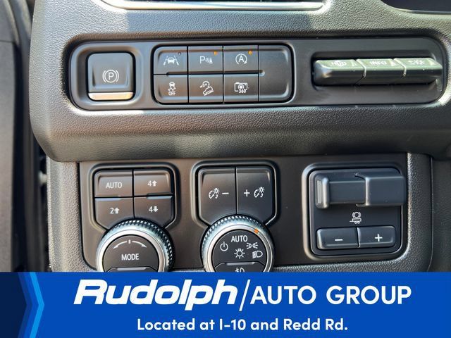 Used 2023 GMC Yukon AT4 AWD/4WD image 12
