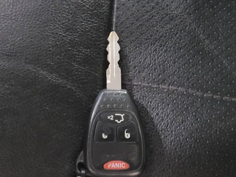 Used 2012 Jeep Liberty Sport image 32