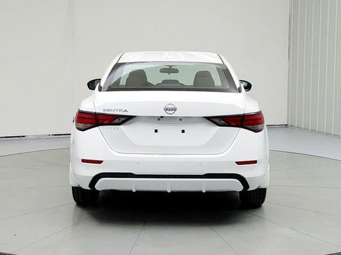 Used 2025 Nissan Sentra SV w/ All-Weather Package FWD image 7