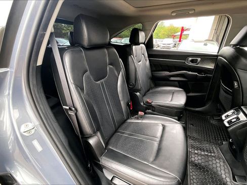 Used 2023 Kia Sorento SX image 20