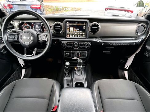 Used 2021 Jeep Wrangler Unlimited Sport image 15